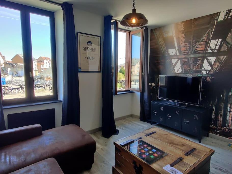 Les Studios De Flo' : The Bel'Factory 38 M² Wifi Belfort Dış mekan fotoğraf